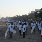 communities-gathered-to-clean-kedonganan-and-jimbaran-beaches-last-sunday